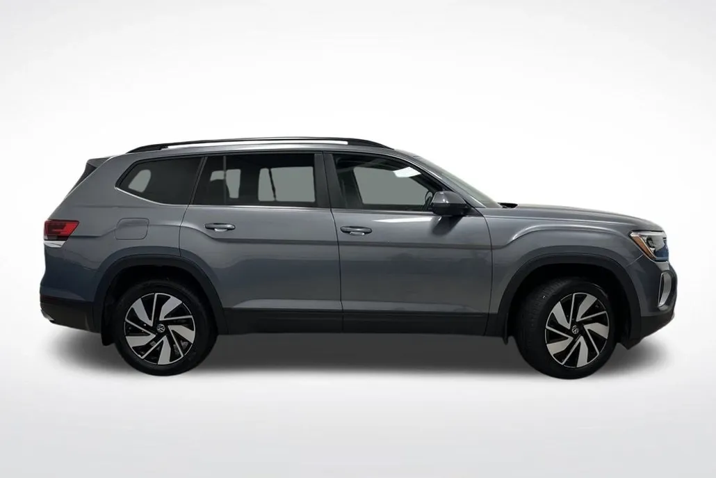 2025 Volkswagen Atlas SE Technology photo 1