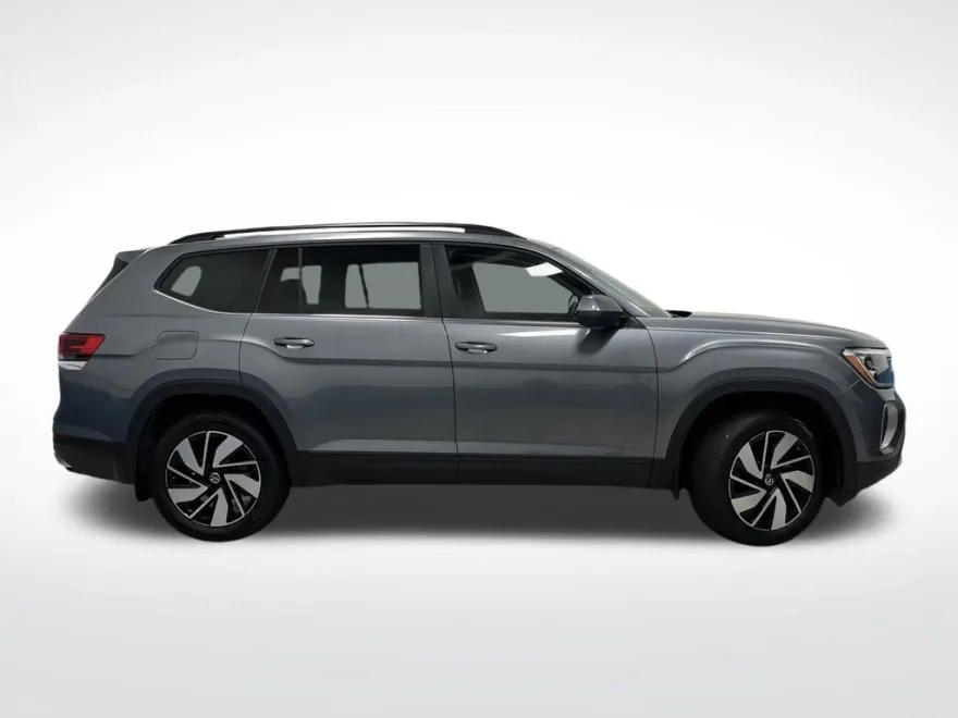 2025 Volkswagen Atlas SE Technology photo 1