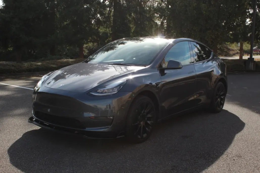 2022 Tesla Model Y Long Range photo 1