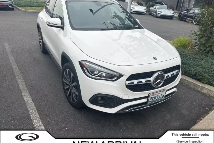 2021 Mercedes Benz GLA 250 4MATIC photo 1