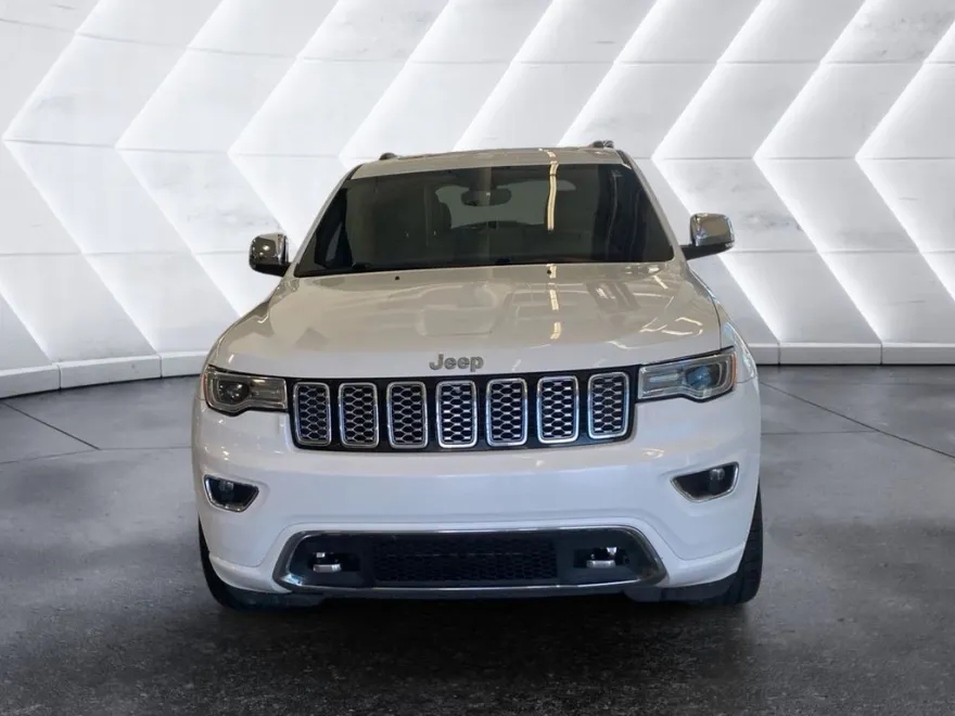 2020 Jeep Grand Cherokee Overland photo 1