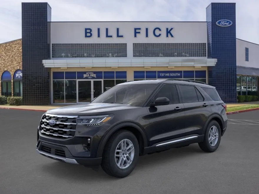 2025 Ford Explorer photo 1