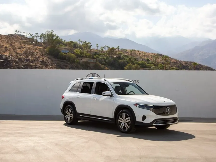 2024 Mercedes Benz EQB photo 1