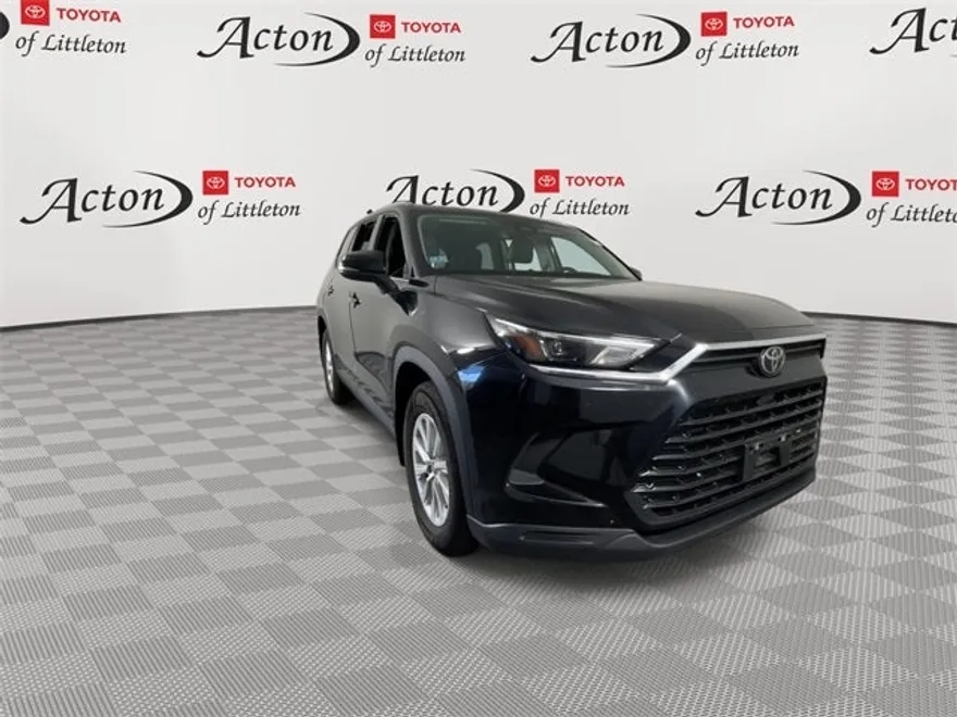 2024 Toyota Grand Highlander XLE photo 1