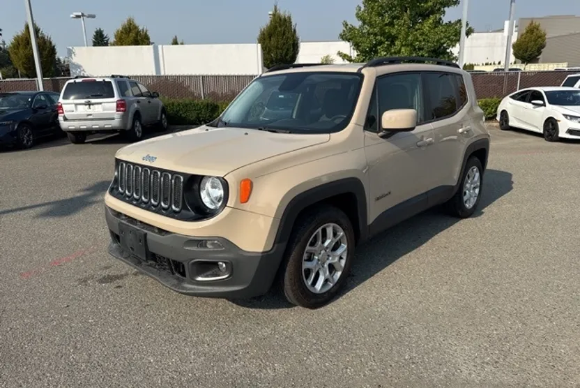 2016 Jeep Renegade Latitude photo 1