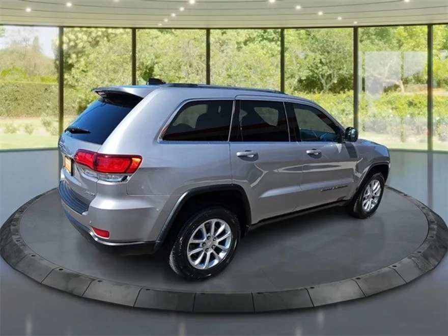 2021 Jeep Grand Cherokee Laredo E photo 1
