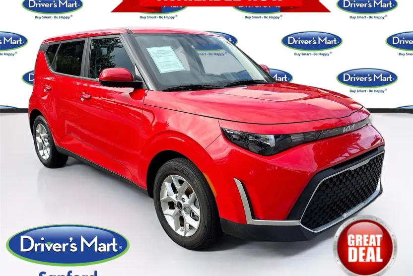 2024 Kia Soul LX photo 1