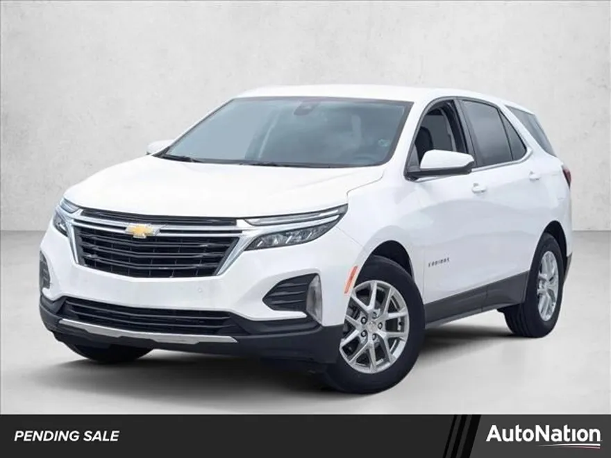 2024 Chevrolet Equinox LT photo 1
