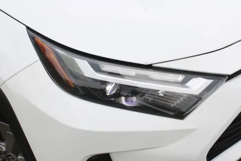 2024 Toyota RAV4 Hybrid XLE photo 1