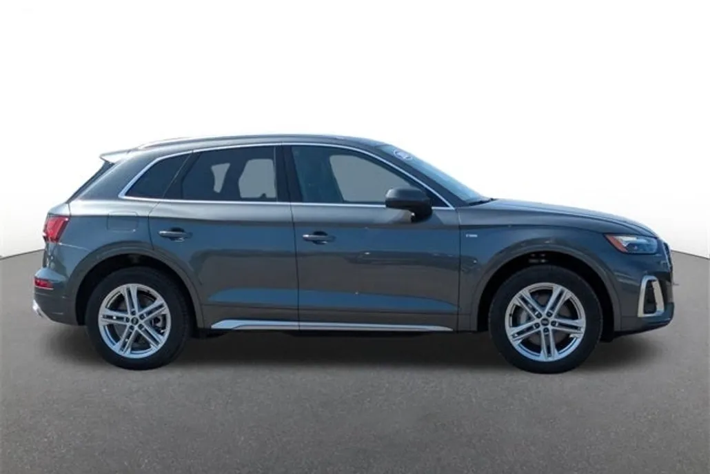 2024 Audi Q5 55 Premium S line photo 1