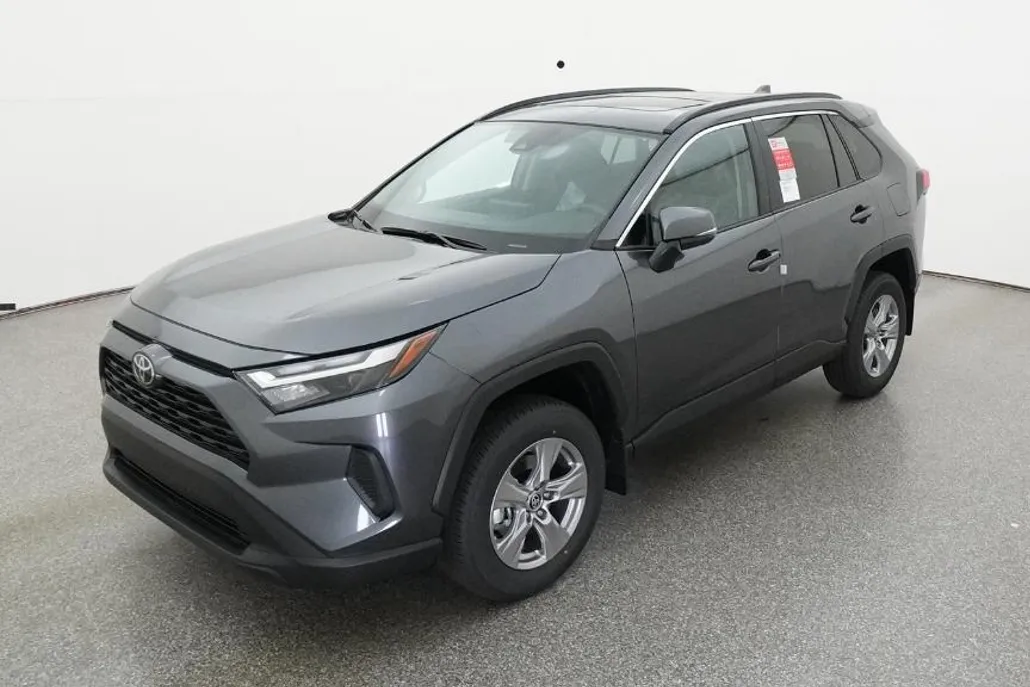 2025 Toyota RAV4 XLE photo 1