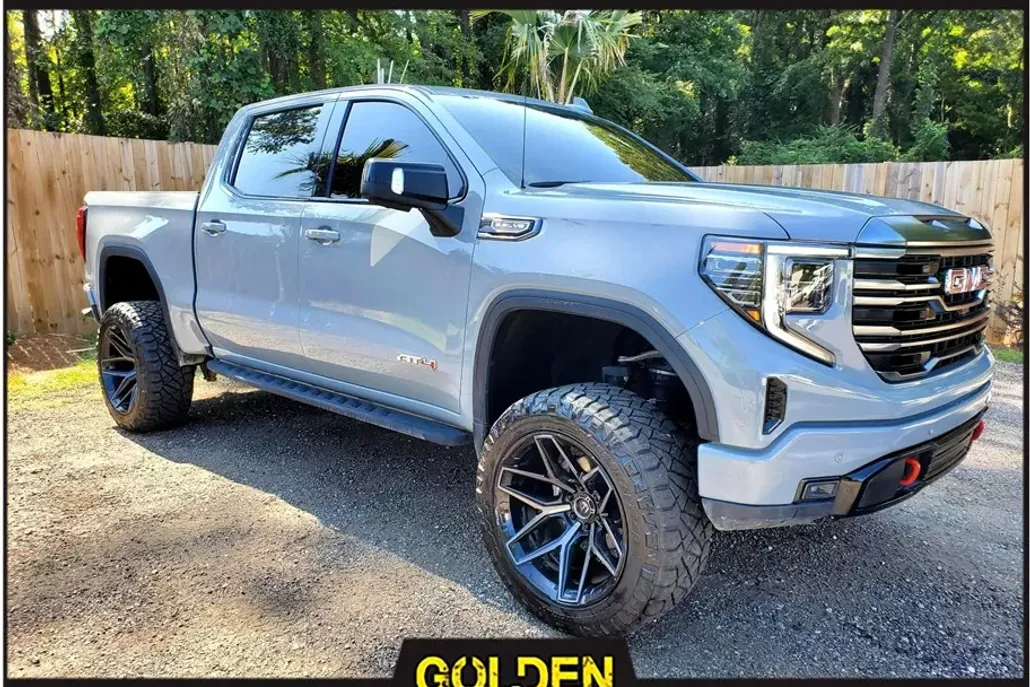 2024 Gmc Sierra 1500 AT4 photo 1