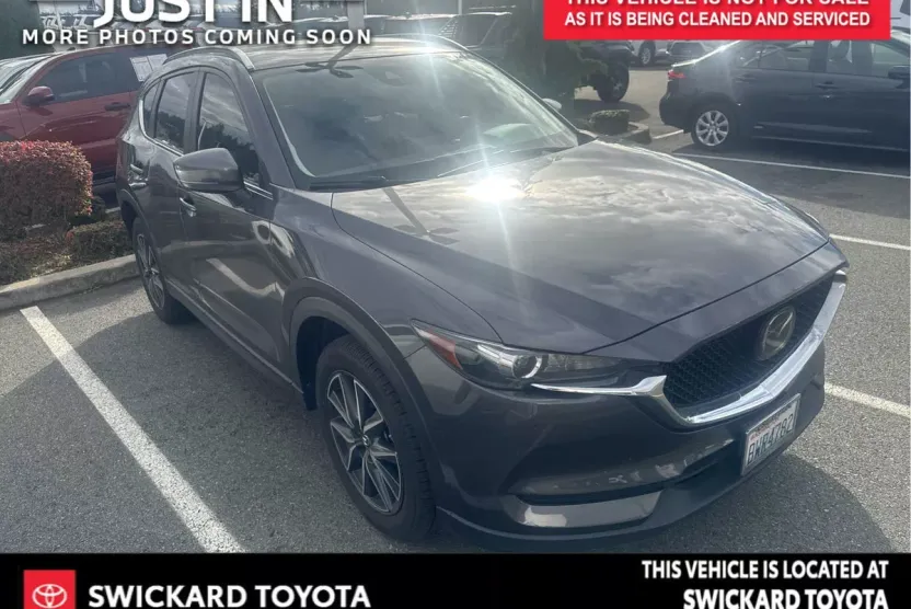 2018 Mazda CX-5 Touring photo 1