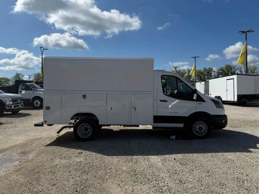 2024 Ford Transit photo 1