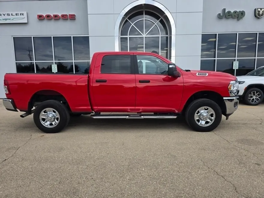 2024 Ram 2500 Big Horn photo 1