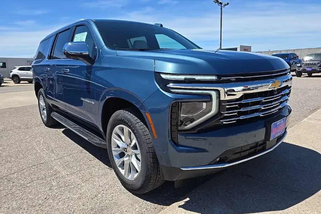 2025 Chevrolet Suburban Premier photo 1