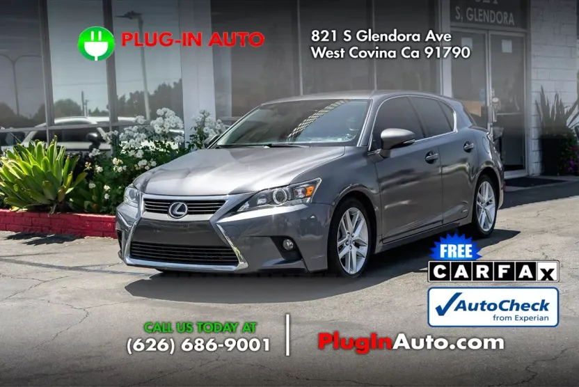 2016 Lexus CT 200h photo 1