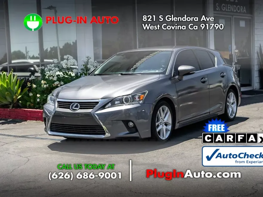 2016 Lexus CT 200h photo 1