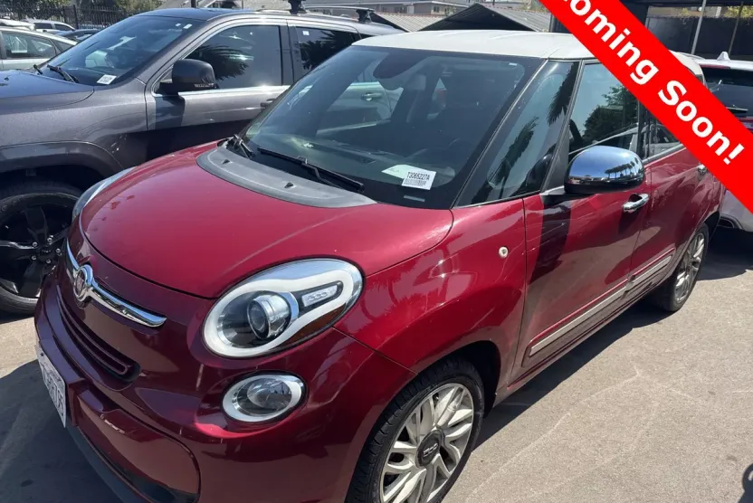 2014 Fiat 500L Lounge photo 1