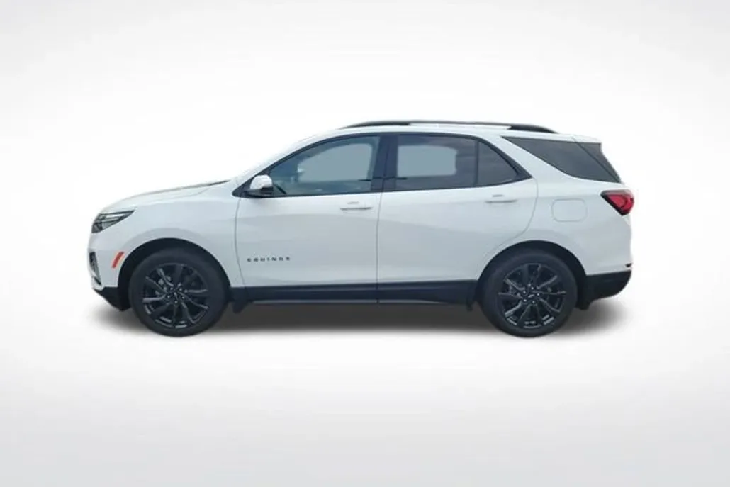 2022 Chevrolet Equinox RS photo 1