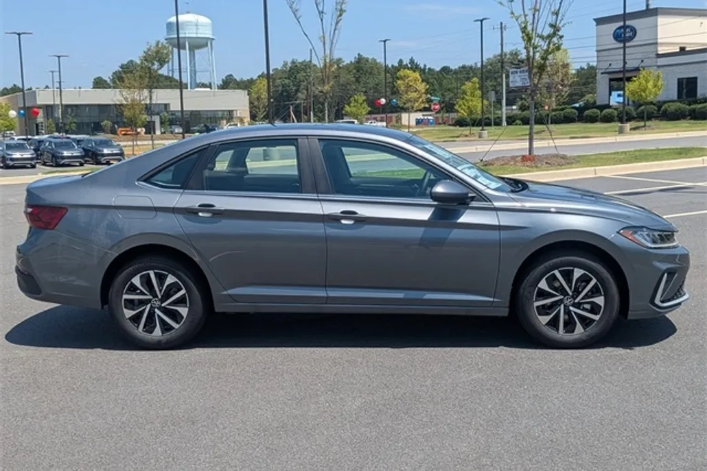 2025 Volkswagen Jetta 1.5T S photo 1