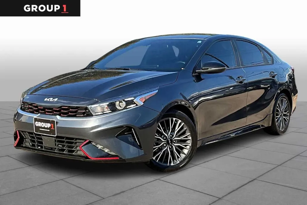 2023 Kia Forte GT-Line photo 1