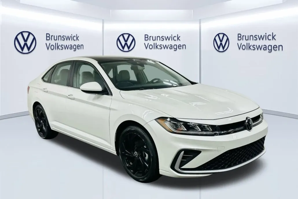2025 Volkswagen Jetta 1.5T SE photo 1