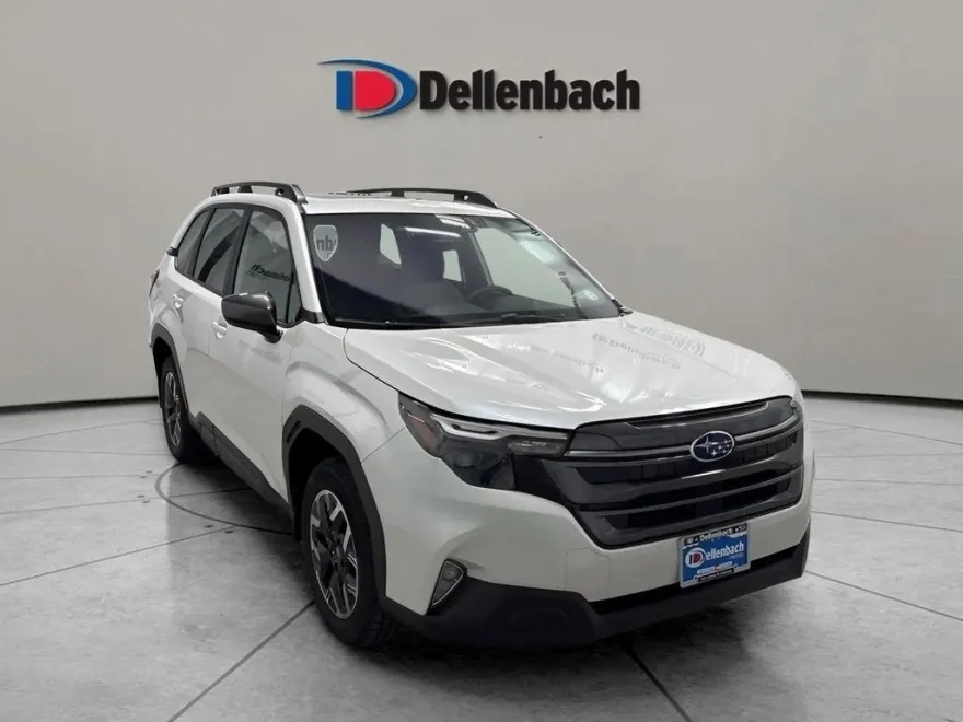 2025 Subaru Forester Premium Base photo 1