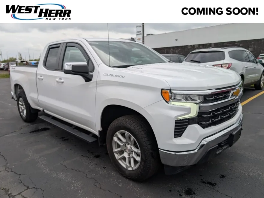 2024 Chevrolet Silverado 1500 LT photo 1