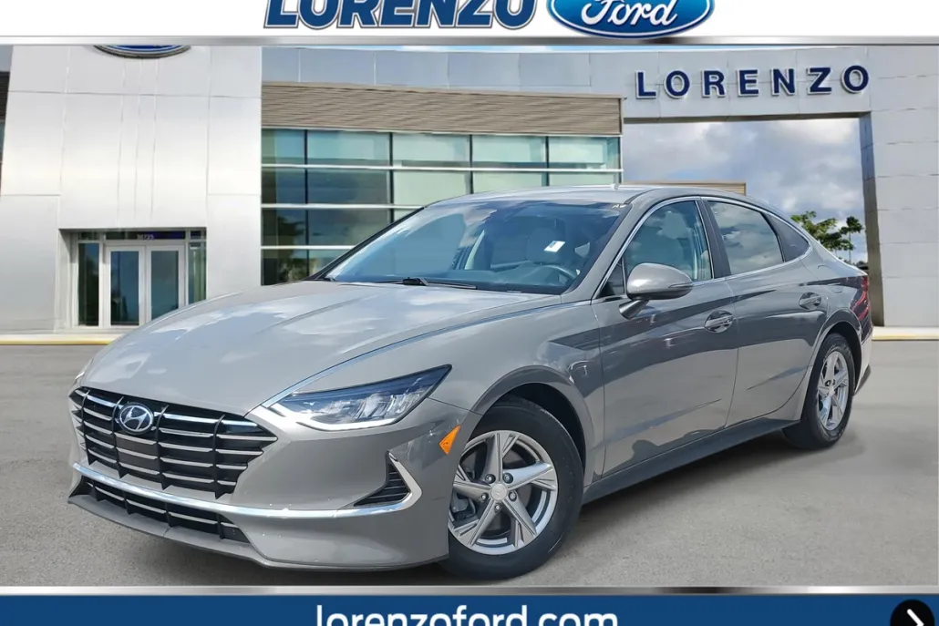 2023 Hyundai Sonata SE photo 1
