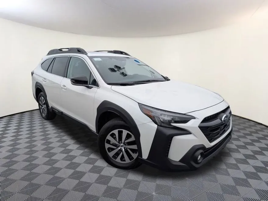 2025 Subaru Outback Premium photo 1