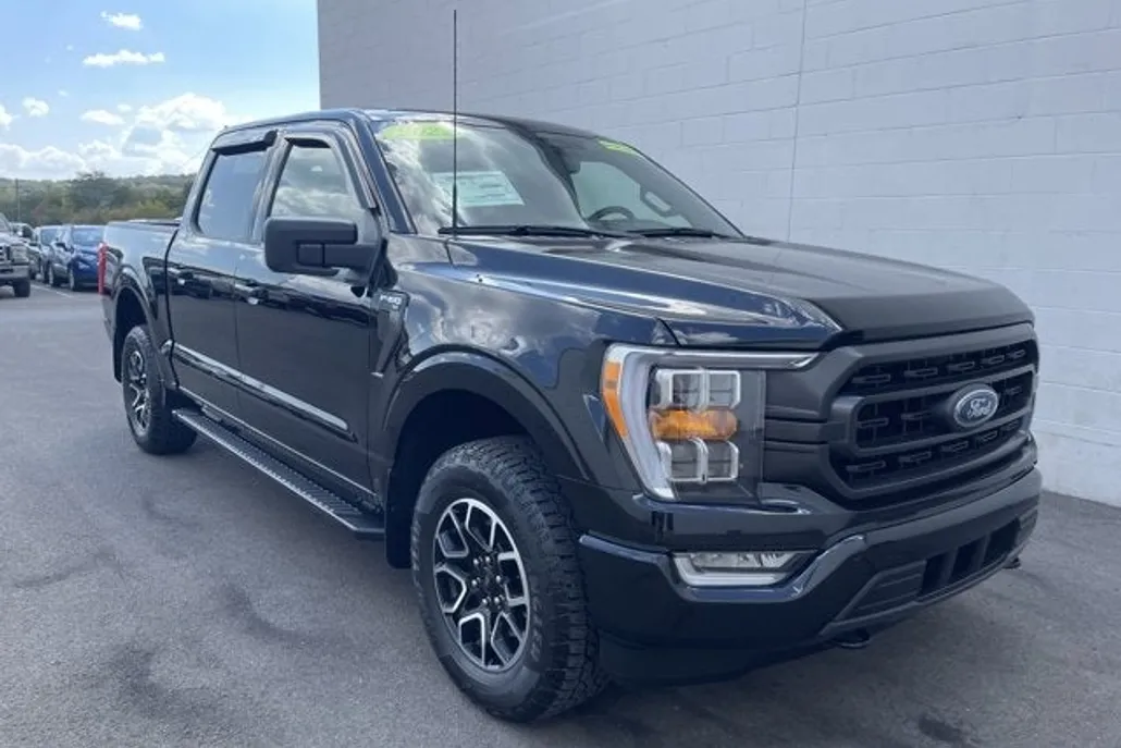 2022 Ford F-150 XLT photo 1