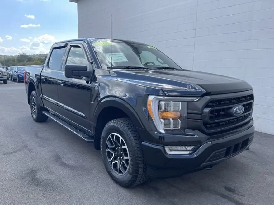 2022 Ford F-150 XLT photo 1