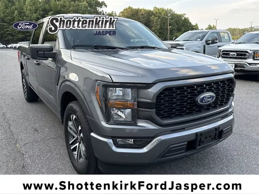 2023 Ford F-150 XL photo 1