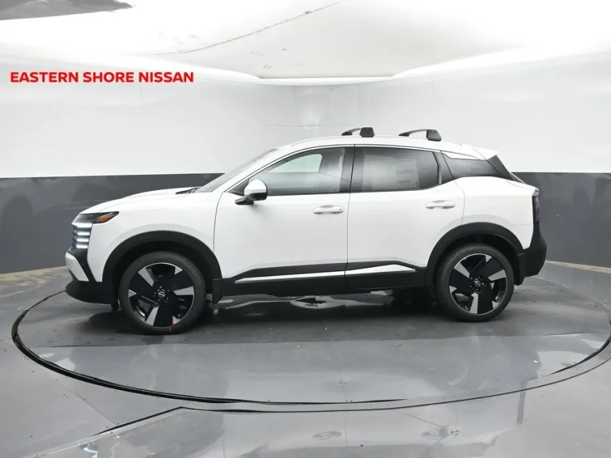 2025 Nissan Kicks SR photo 1