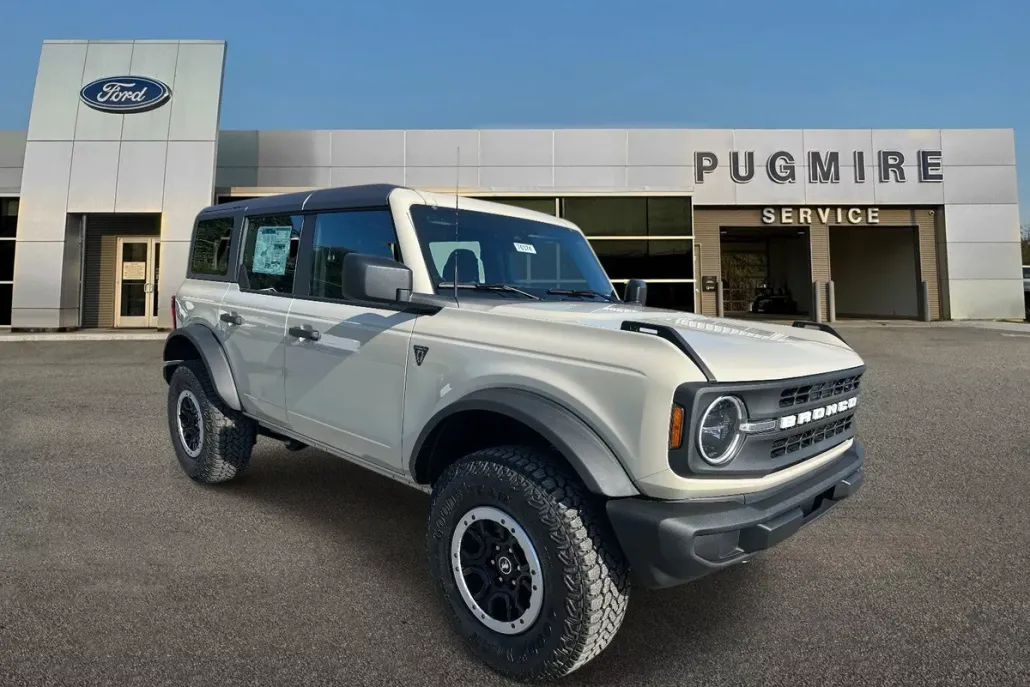 2025 Ford Bronco Base photo 1