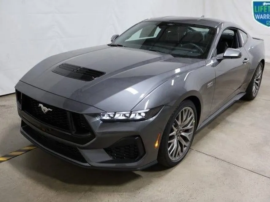 2025 Ford Mustang GT Premium photo 1