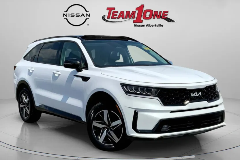 2022 Kia Sorento EX photo 1