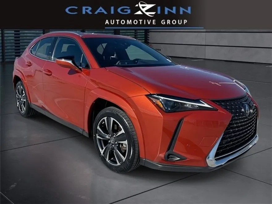 2023 Lexus UX 250h Premium photo 1