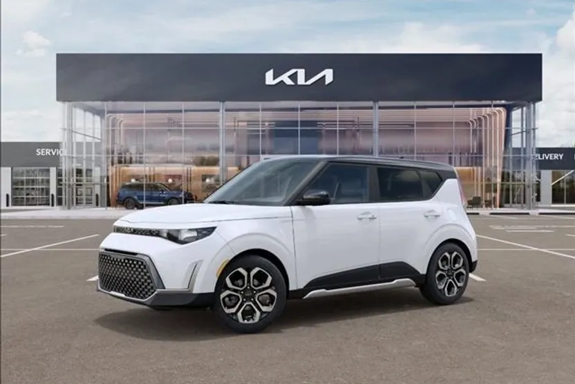 2025 Kia Soul EX photo 1