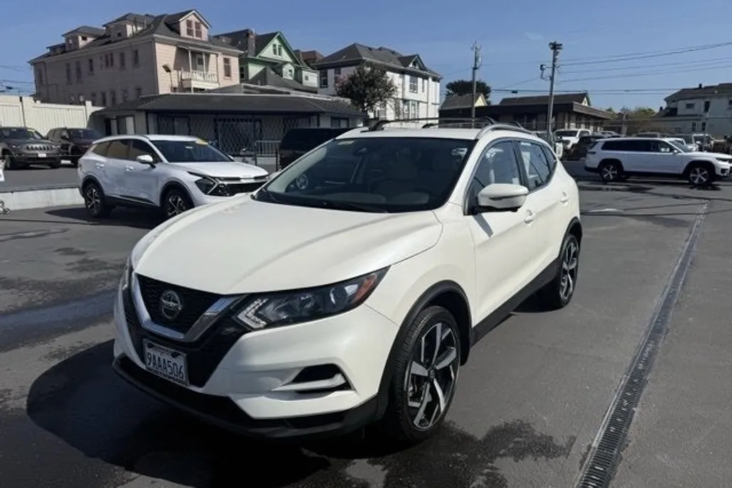 2021 Nissan Rogue Sport SL photo 1