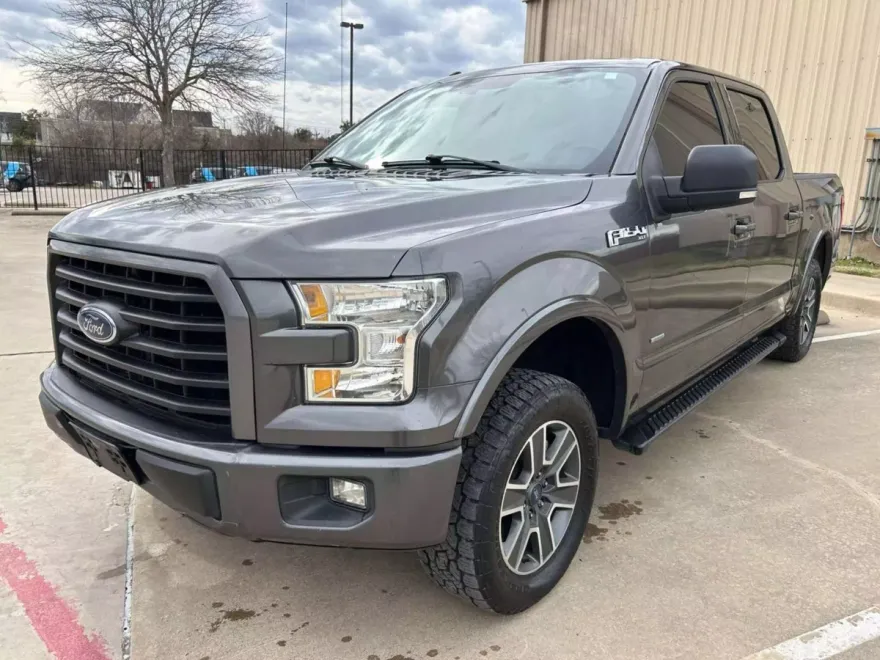 2016 Ford F-150 XLT photo 1