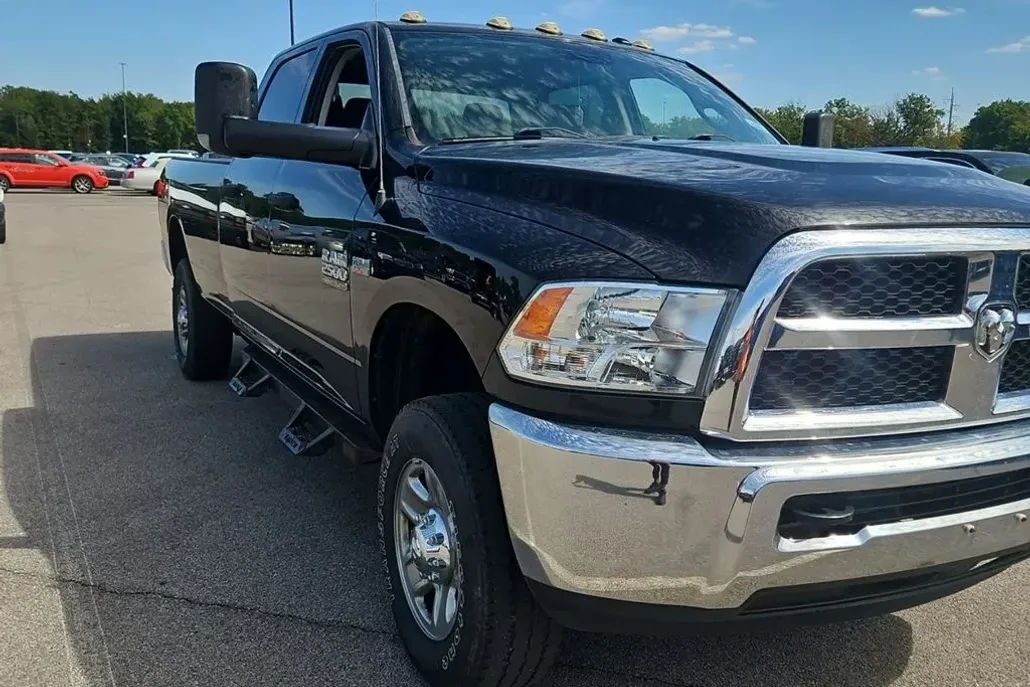 2017 Ram 2500 Tradesman photo 1