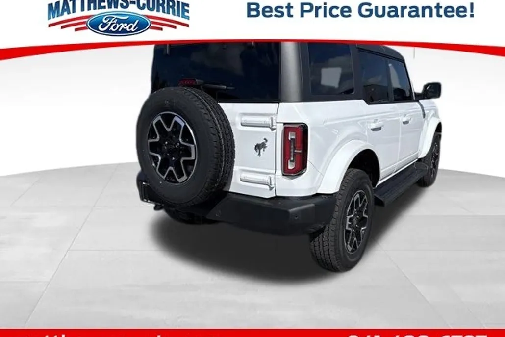 2025 Ford Bronco Outer Banks photo 1
