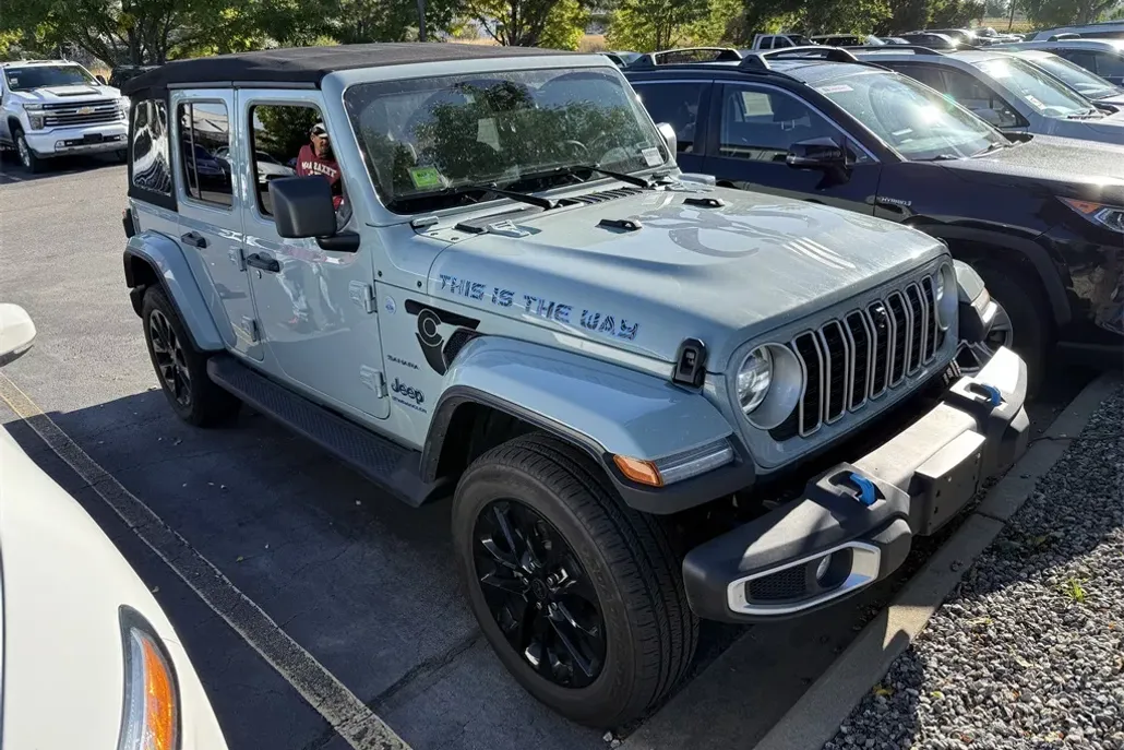 2024 Jeep Wrangler Sahara 4xe photo 1