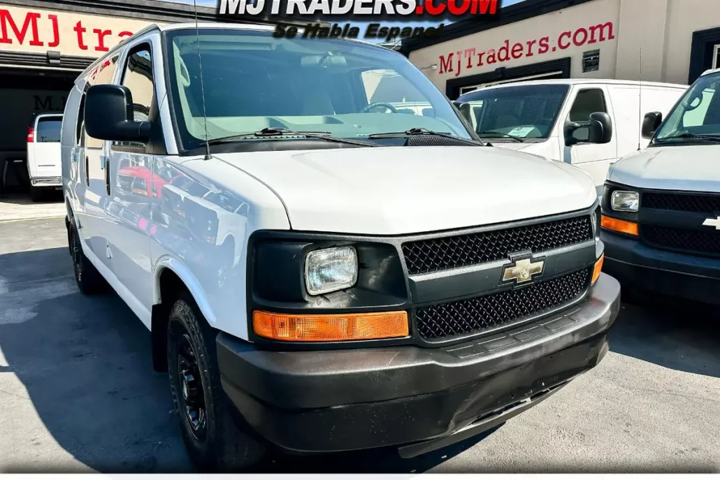 2008 Chevrolet Express 2500 Cargo photo 1