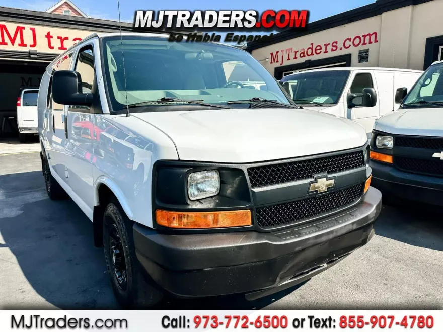 2008 Chevrolet Express 2500 Cargo photo 1
