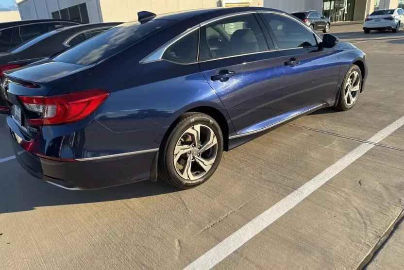 2018 Honda Accord EX-L photo 1