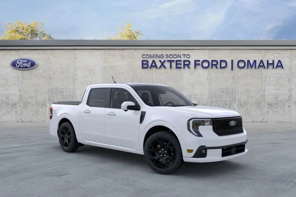 2025 Ford Maverick photo 1