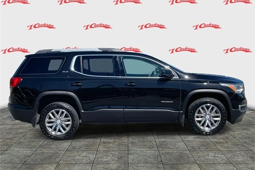 2017 Gmc Acadia SLE photo 1